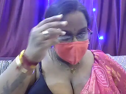 hootypriya online show from 03.04.26