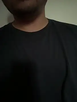 Snapshot of Qwert9012 chatting on 11.04.25 Qwert9012 online show from 11.04.25