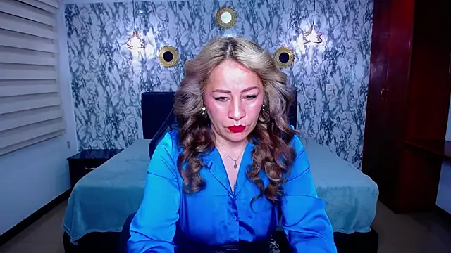 BeatrizSchmidt online show from 12.17.25