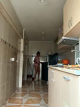 EdaQueen online show from 11.21.25