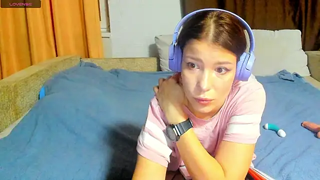 Eva purrr  online show from 02.03.26