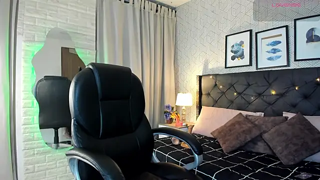 valentina  desire online show from 03.20.26