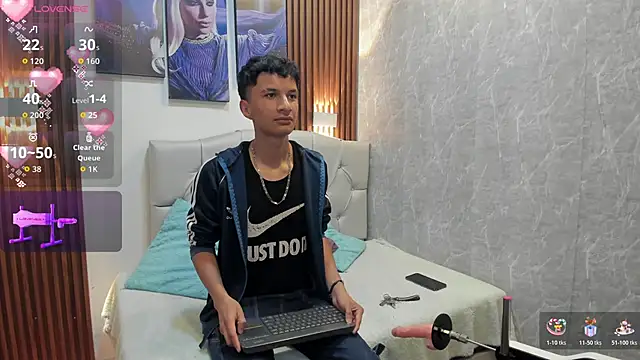 Elian Julian online show from 11.08.25