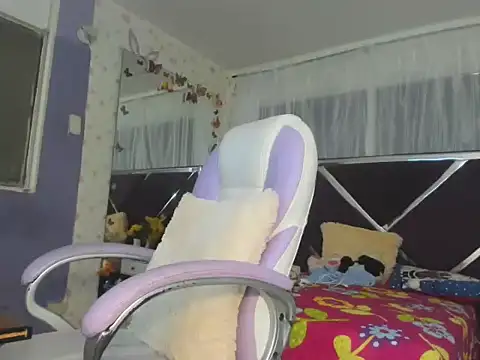 Snapshot of Santy_bigcock_01 chatting on 11.28.25 Santy bigcock 01 online show from 11.28.25