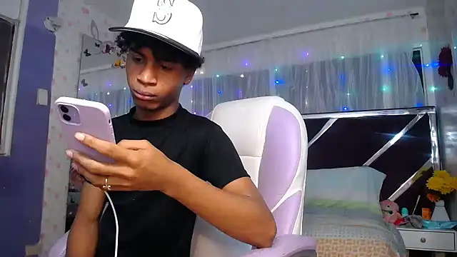 Santy bigcock 01 online show from 04.14.26
