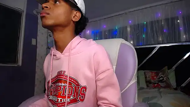 Santy bigcock 01 online show from 04.25.26