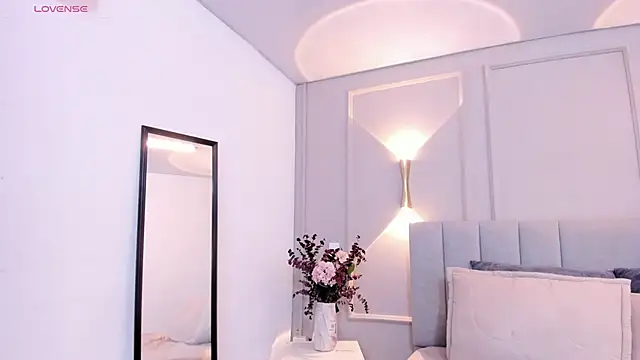 annie  20 online show from 02.10.26