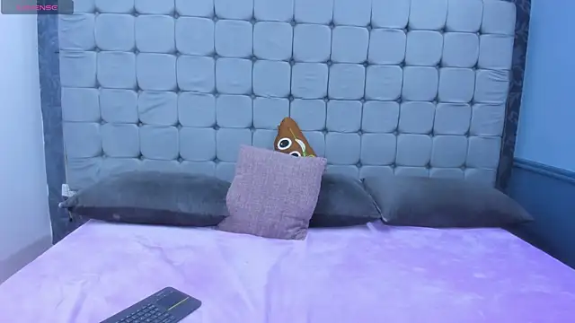 Maddy Blaze online show from 11.05.25