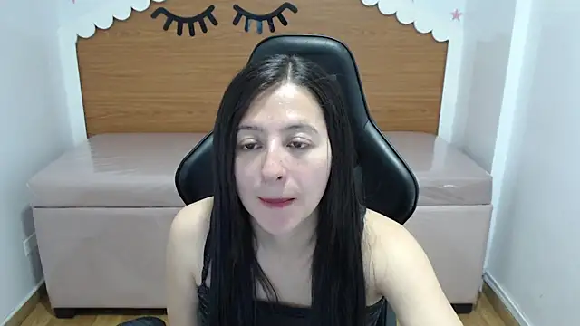 scarlett percy t online show from 11.22.25