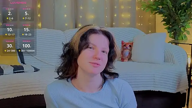 LatinaHuguenin online show from 02.03.26