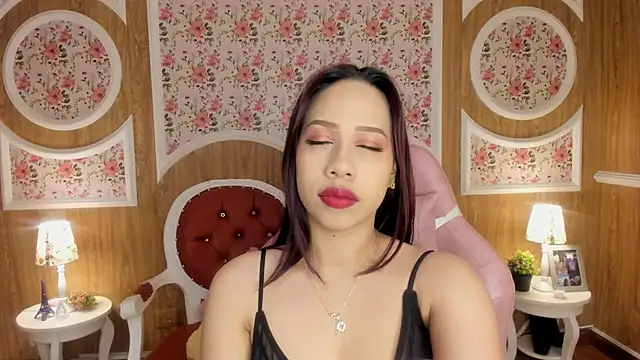 LucieLace online show from 01.16.26