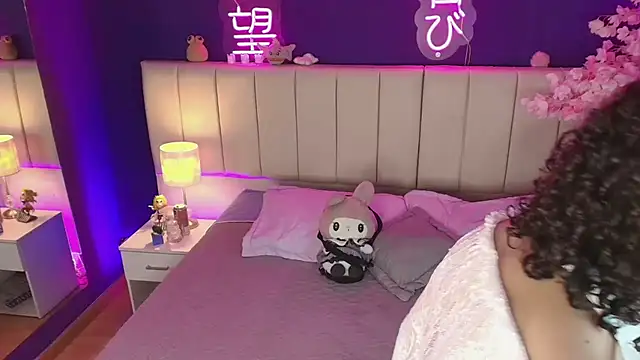  sarahRose online show from 04.16.26