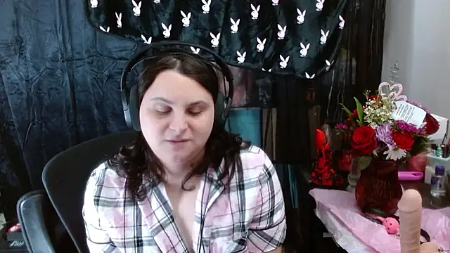 Snapshot of Salacious_Sage chatting on 02.16.26 Salacious Sage online show from 02.16.26