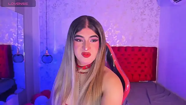 Snapshot of camii_raux chatting on 02.19.26 camii raux online show from 02.19.26