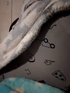 Viiictoriaa online show from 11.05.25