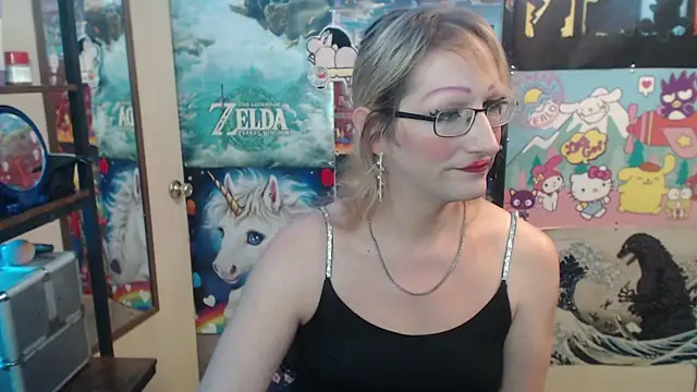 Snapshot of Savanah_Banana_ chatting on 11.08.25 Savanah Banana online show from 11.08.25