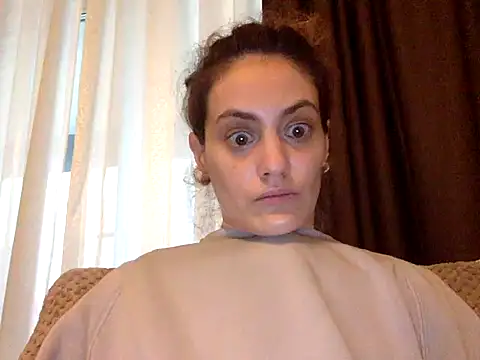 Snapshot of Norabluesxxx chatting on 11.15.25 Norabluesxxx online show from 11.15.25