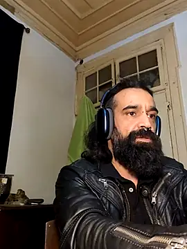 Snapshot of Cloudmanson chatting on 11.07.25 Cloudmanson online show from 11.07.25