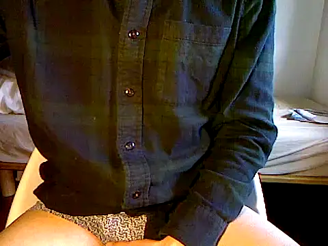 Snapshot of Taro070 chatting on 03.16.26 Taro070 online show from 03.16.26