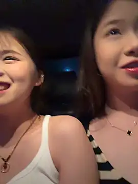Snapshot of yang888403 chatting on 05.28.26 yang888403 online show from 05.28.26