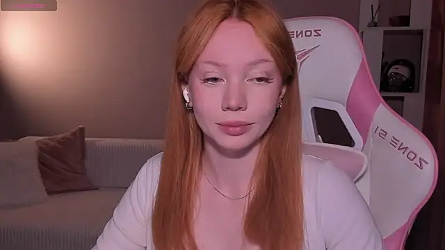 Elisahsthetics online show from 07.12.26