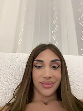 Snapshot of IvyNox chatting on 07.18.26 IvyNox online show from 07.18.26