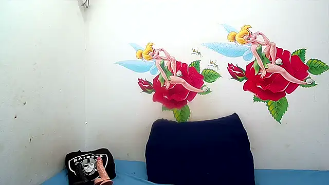 NaughtyChic28 online show from 01.12.26