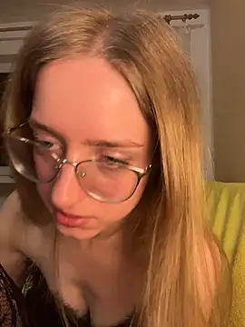 EveLunny online show from 01.14.26