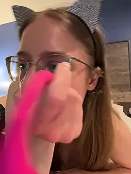 EveLunny online show from 04.15.26