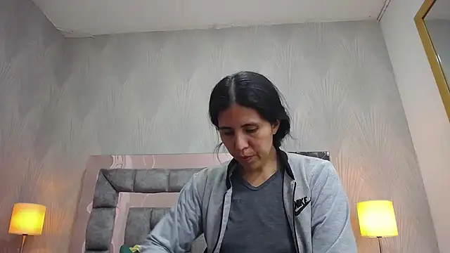 Snapshot of GiselaZivic chatting on 07.17.26 GiselaZivic online show from 07.17.26