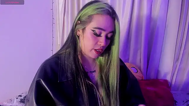 Lilith Zenith  online show from 01.19.26