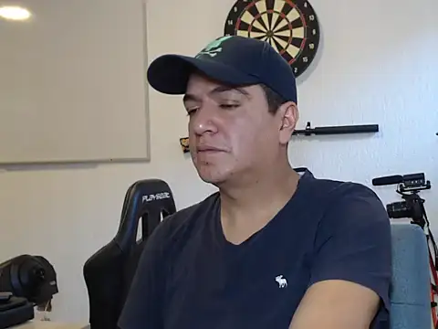 Snapshot of yayo_33 chatting on 11.07.25 yayo 33 online show from 11.07.25