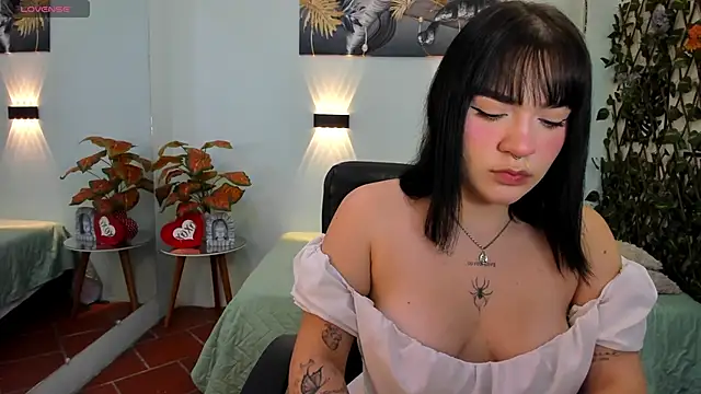 pixie kat online show from 11.08.25