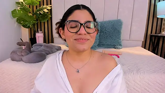 Carlotta de velour online show from 04.11.26