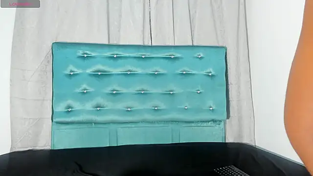 Snapshot of Tamaramilleer chatting on 11.09.25 Tamaramilleer online show from 11.09.25