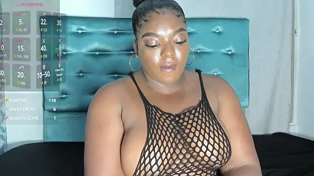 Snapshot of Tamaramilleer chatting on 02.27.26 Tamaramilleer online show from 02.27.26