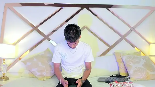 Snapshot of Aitana_valverde chatting on 11.07.25 Aitana valverde online show from 11.07.25