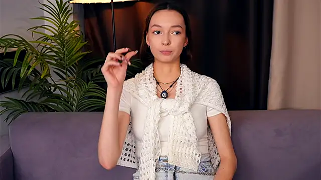 Snapshot of IvetteZermeno chatting on 11.06.25 IvetteZermeno online show from 11.06.25