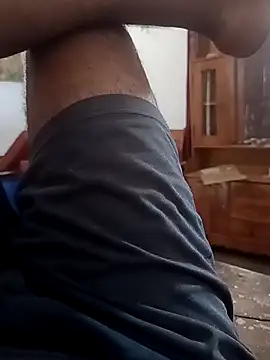 Snapshot of Hot_komall chatting on 11.06.25 Hot komall online show from 11.06.25