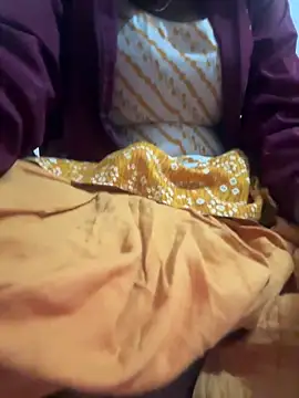 Snapshot of SexySwatii chatting on 02.01.26 SexySwatii online show from 02.01.26