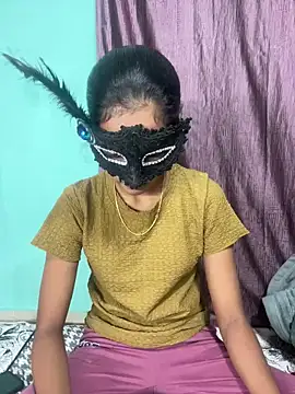 leenaboyxh online show from 12.15.25