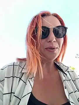 Snapshot of pervimilf chatting on 06.19.26 pervimilf online show from 06.19.26