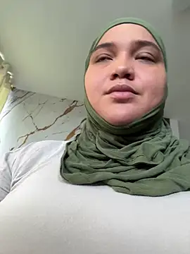 Snapshot of sweetmuslim01 chatting on 05.30.26 sweetmuslim01 online show from 05.30.26