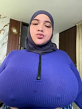 Snapshot of sweetmuslim01 chatting on 06.16.26 sweetmuslim01 online show from 06.16.26
