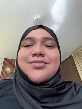 Snapshot of sweetmuslim01 chatting on 06.23.26 sweetmuslim01 online show from 06.23.26