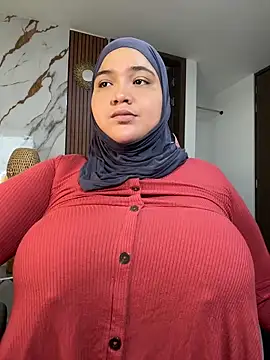 Snapshot of sweetmuslim01 chatting on 06.30.26 sweetmuslim01 online show from 06.30.26