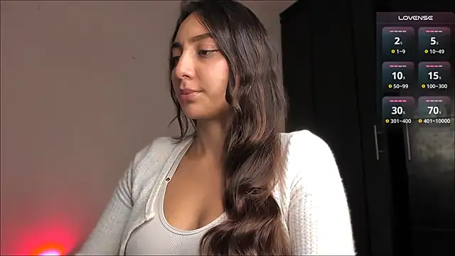 LilyGarcia online show from 04.10.26