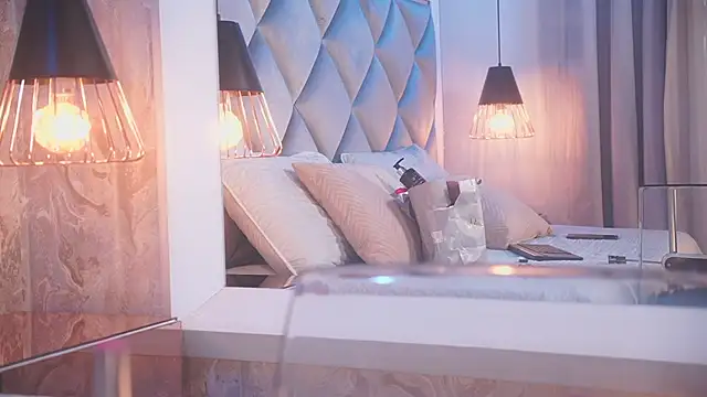 crystal gilton online show from 02.18.26