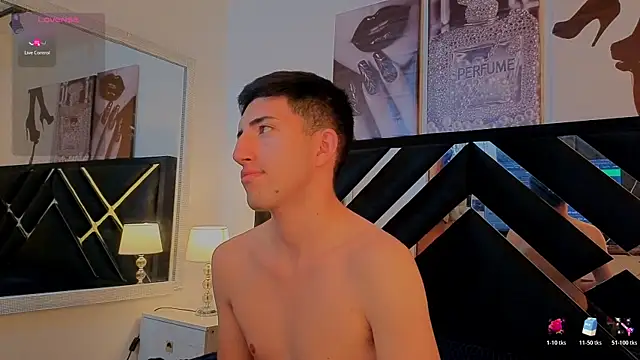 Un Sluttyy online show from 03.31.26