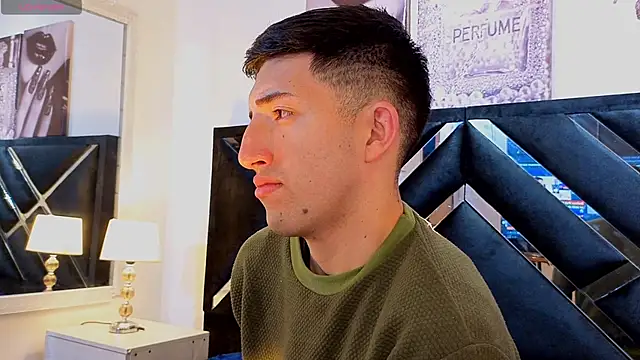 Un Sluttyy online show from 04.18.26